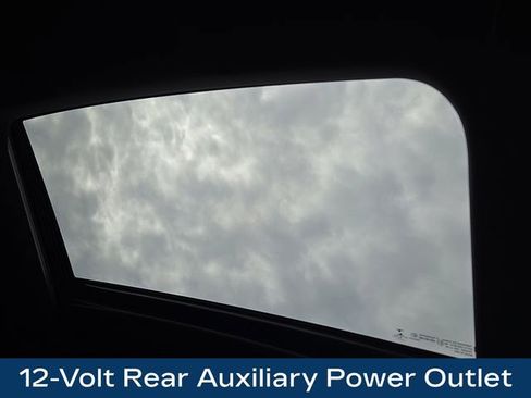 Used 2019 Chevrolet Silverado 1500 High Country image 18