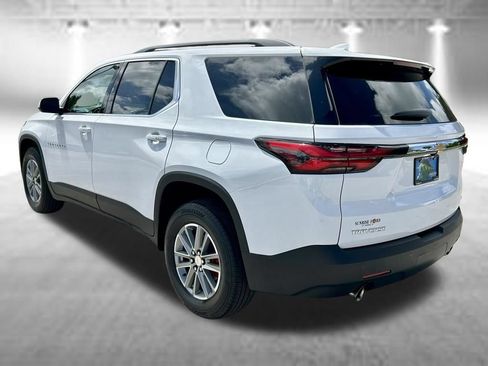 Used 2022 Chevrolet Traverse LT FWD image 7