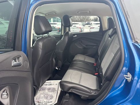 Used 2017 Ford Escape SE w/ Equipment Group 201A image 13