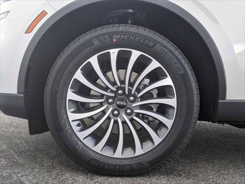 New 2024 Lincoln Aviator Reserve AWD/4WD image 6