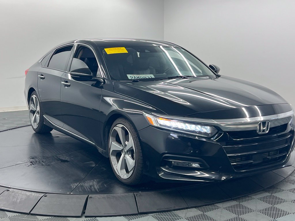 Used 2018 Honda Accord Touring image 3