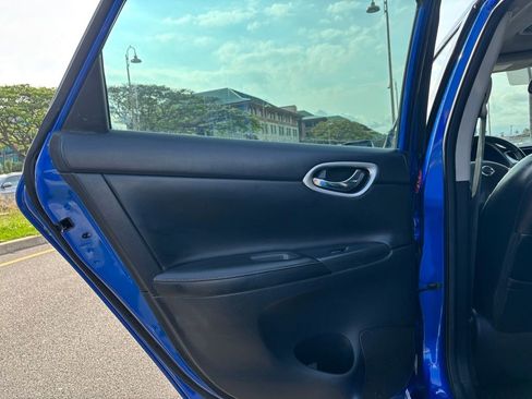 Used 2015 Nissan Sentra SR w/ SR Premium Package image 16