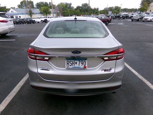 Used 2018 Ford Fusion Energi SE FWD image 4