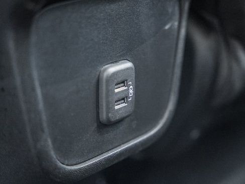 Used 2022 Chevrolet Equinox LS w/ LS Convenience Package image 33