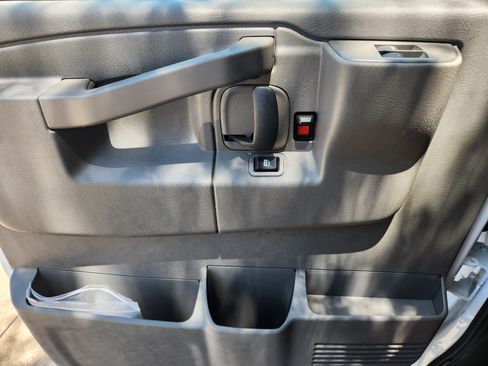 New 2025 Chevrolet Express 3500 w/ Power Convenience Package image 25