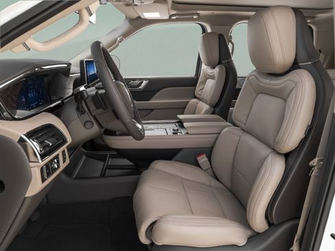 Used 2024 Lincoln Navigator L Reserve AWD/4WD image 16