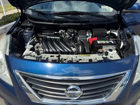 Used 2012 Nissan Versa SV FWD image 29