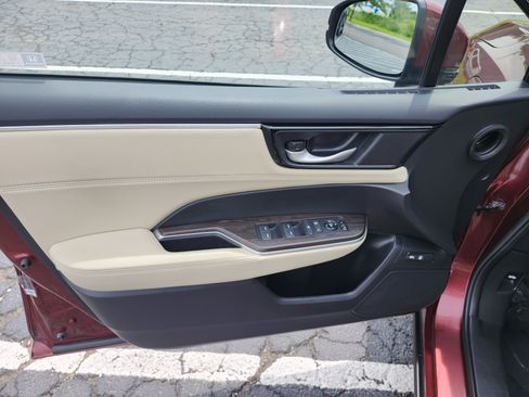 Used 2019 Honda Clarity Plug-In Hybrid image 24