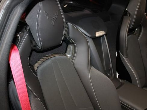 Used 2025 Chevrolet Corvette Z06 RWD image 36