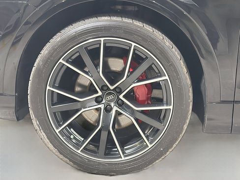 Used 2023 Audi Q8 Prestige image 19