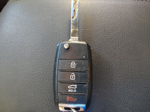 Used 2019 Kia Optima LX FWD image 32