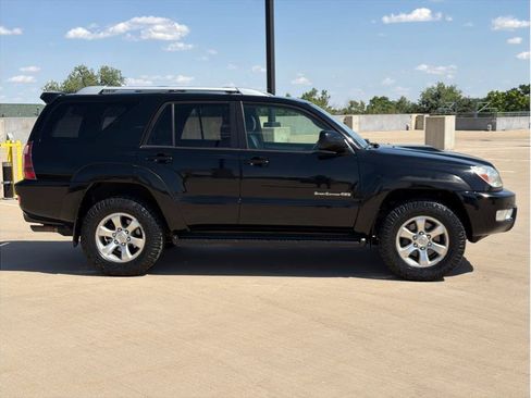 Used 2004 Toyota 4Runner Sport AWD/4WD image 9