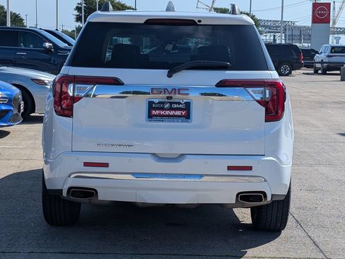 Used 2023 GMC Acadia Denali FWD image 5