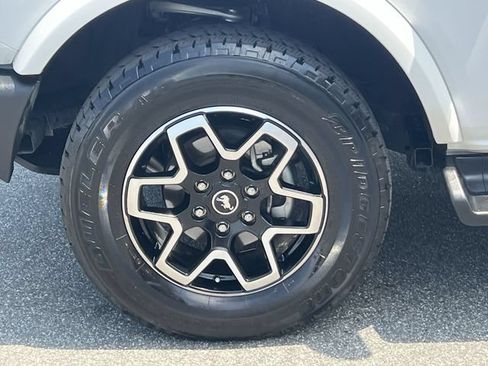 Used 2025 Ford Bronco Outer Banks AWD/4WD image 42
