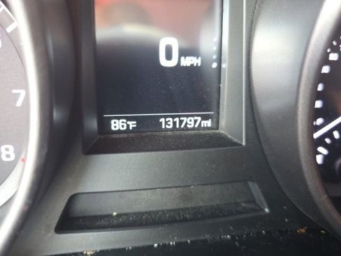 Used 2017 Hyundai Santa Fe Sport image 18