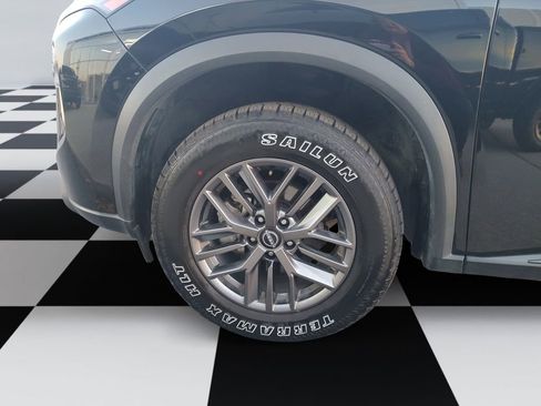 Used 2024 Nissan Rogue S image 14