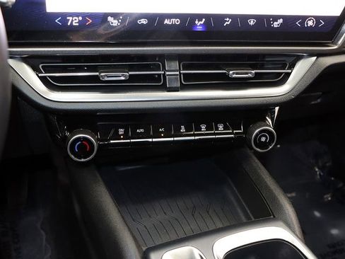 Used 2025 Chevrolet Equinox EV LT w/ Comfort Package image 24