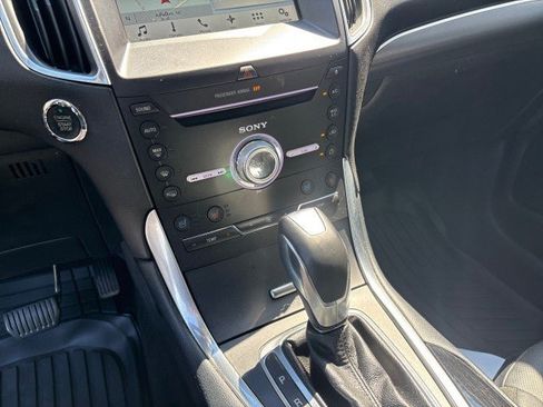 Used 2017 Ford Edge Titanium w/ Equipment Group 301A FWD image 23