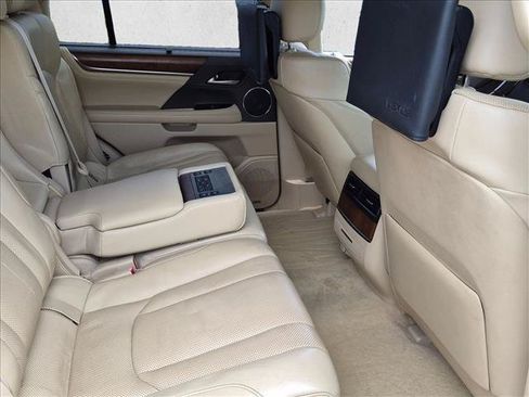 Used 2018 Lexus LX 570 4WD w/ Luxury Package image 20
