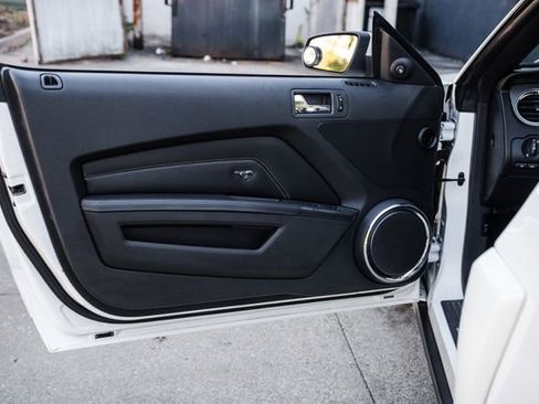 Used 2010 Ford Mustang GT Premium image 58