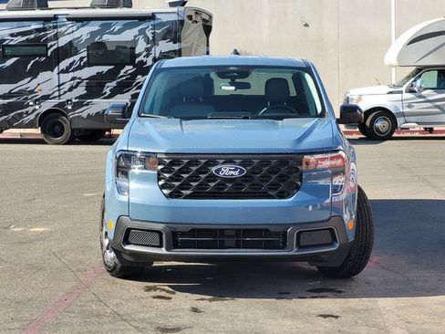 New 2026 Ford Maverick XLT w/ XLT Luxury Package FWD image 3