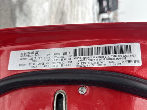 Used 2016 RAM 2500 SLT image 31