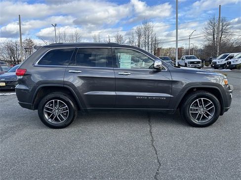 Used 2018 Jeep Grand Cherokee Limited image 4