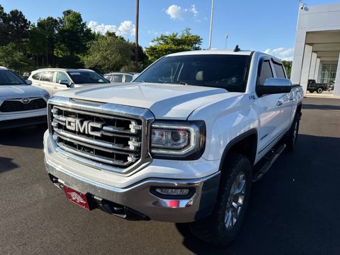 Used 2018 GMC Sierra 1500 SLT w/ SLT Premium Package AWD/4WD image 5