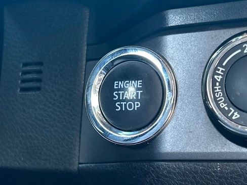 Used 2019 Toyota Tacoma TRD Sport AWD/4WD image 54