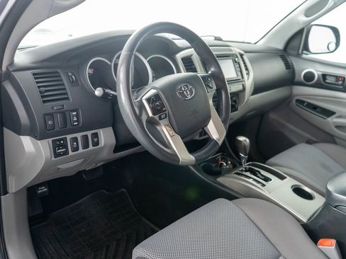 Used 2014 Toyota Tacoma 4x4 Double Cab w/ TRD Sport Package image 13