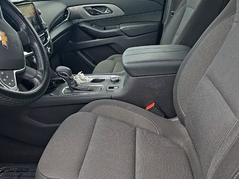 Used 2022 Chevrolet Traverse LT AWD/4WD image 4