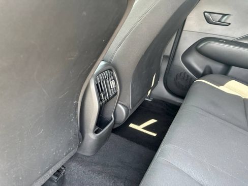 Used 2025 Hyundai Kona SEL AWD/4WD image 27