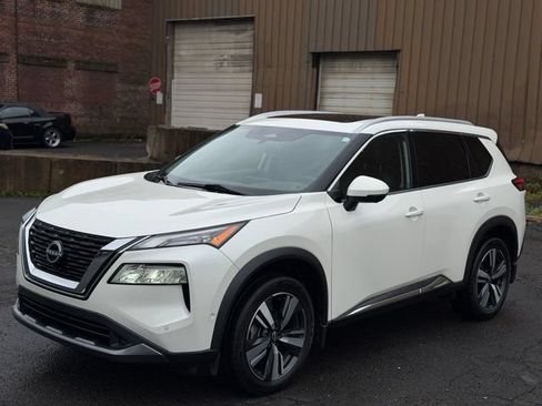 Used 2023 Nissan Rogue SL w/ SL Premium Package AWD/4WD image 1