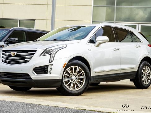 Used 2018 Cadillac XT5 Luxury w/ Driver Awareness Package FWD image 1