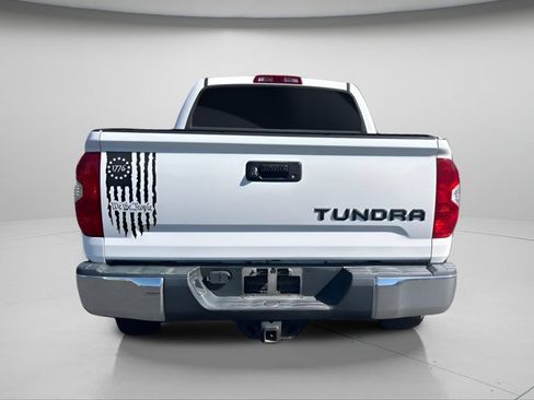 Used 2019 Toyota Tundra SR5 AWD/4WD image 8