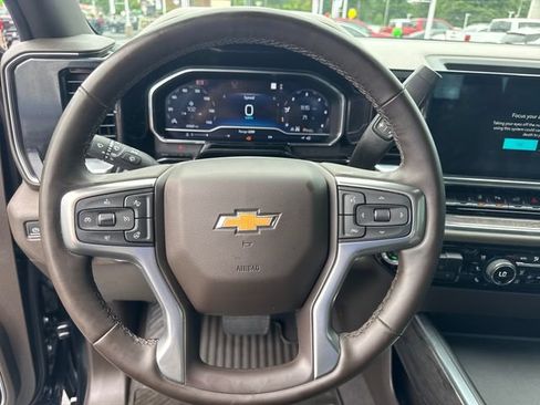 Used 2024 Chevrolet Silverado 2500 LTZ w/ LTZ Plus Package AWD/4WD image 19