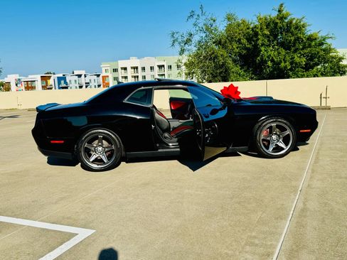 Used 2016 Dodge Challenger R/T Plus image 45