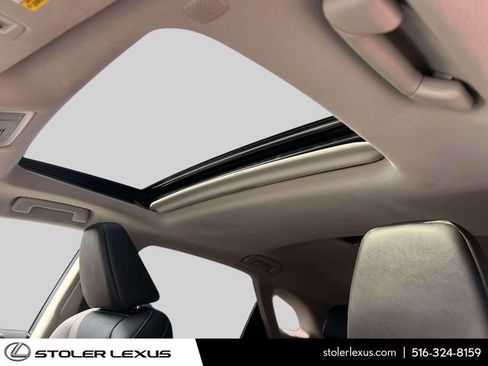 Used 2022 Lexus RX 450h AWD w/ Premium Package image 26