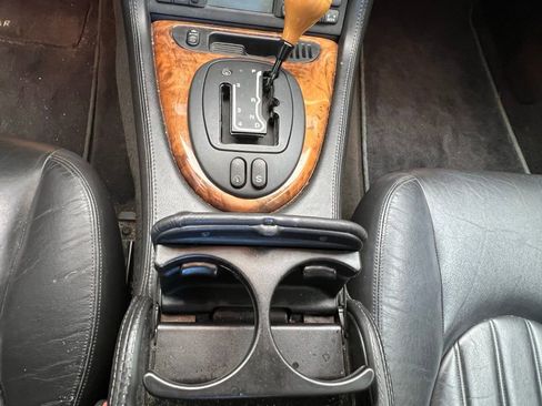 Used 2002 Jaguar XK8 Convertible RWD image 13