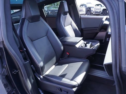 Used 2025 Tesla Cybertruck AWD Crew Cab image 14