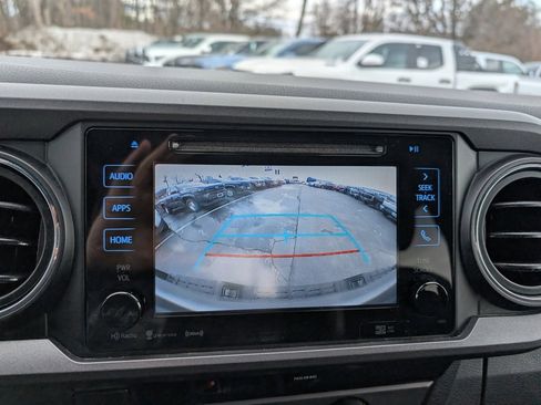 Used 2018 Toyota Tacoma TRD Sport w/ Technology Package image 22