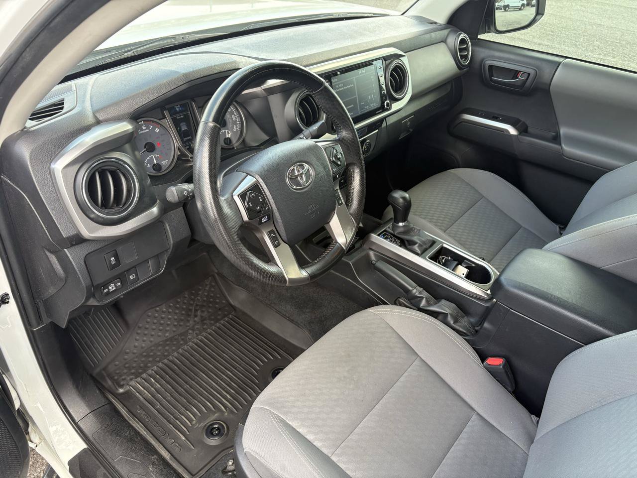 Used 2023 Toyota Tacoma SR5 RWD image 14