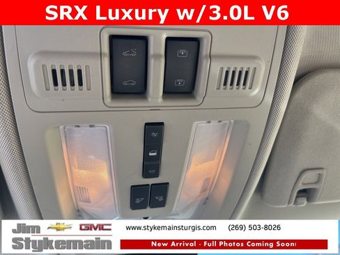 Used 2010 Cadillac SRX Luxury image 23