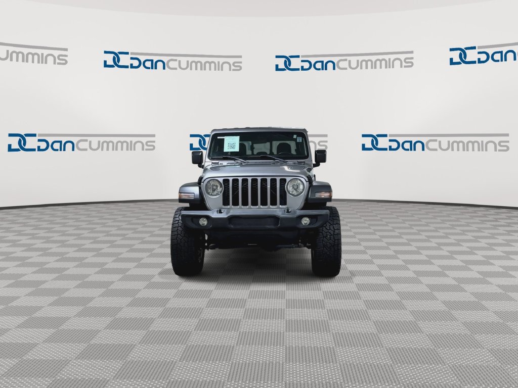 Used 2020 Jeep Gladiator Sport w/ Quick Order Package 24S AWD/4WD image 4