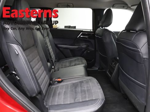 Used 2025 Mitsubishi Outlander SE FWD image 22