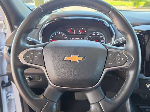 Used 2023 Chevrolet Traverse LT FWD image 15