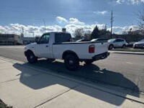 Used 2004 Ford Ranger XL RWD image 2