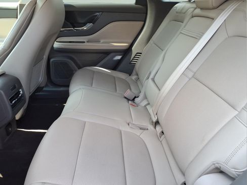 Certified 2022 Lincoln Corsair AWD w/ Premium Package image 18