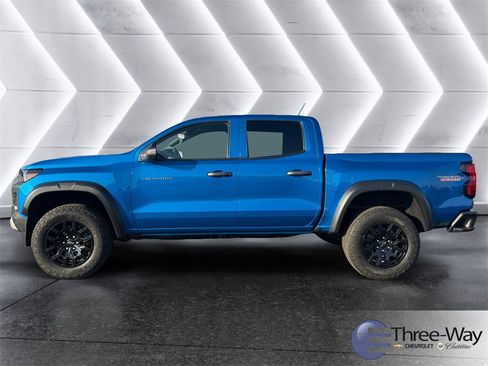 Certified 2023 Chevrolet Colorado Trail Boss w/ Advanced Trailering Package image 2