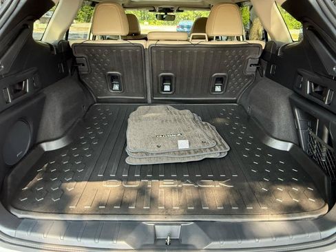 Used 2025 Subaru Outback Limited w/ Popular Package #2 AWD/4WD image 12